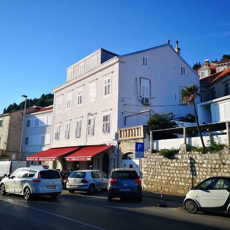 Main Bus Station Rooms Dubrovnik Exterior photo